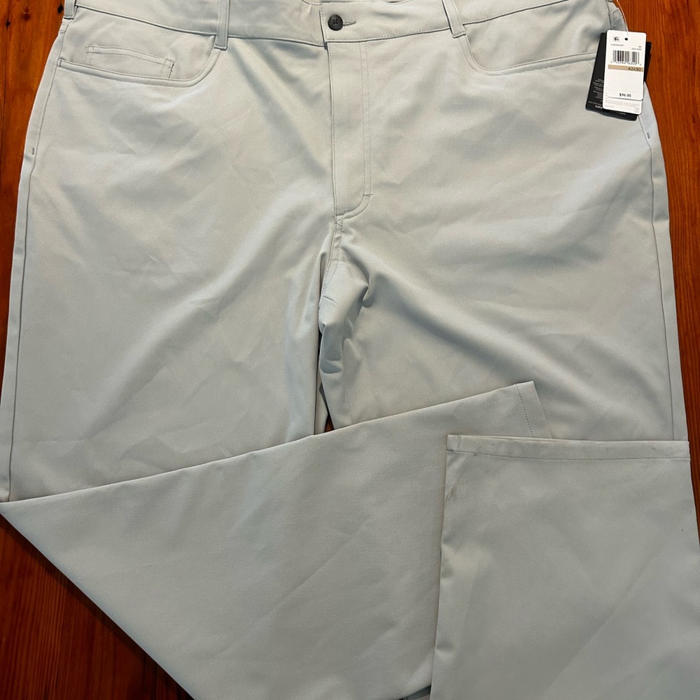 NWT Callaway Light Gray Men's GOLF Trousers
